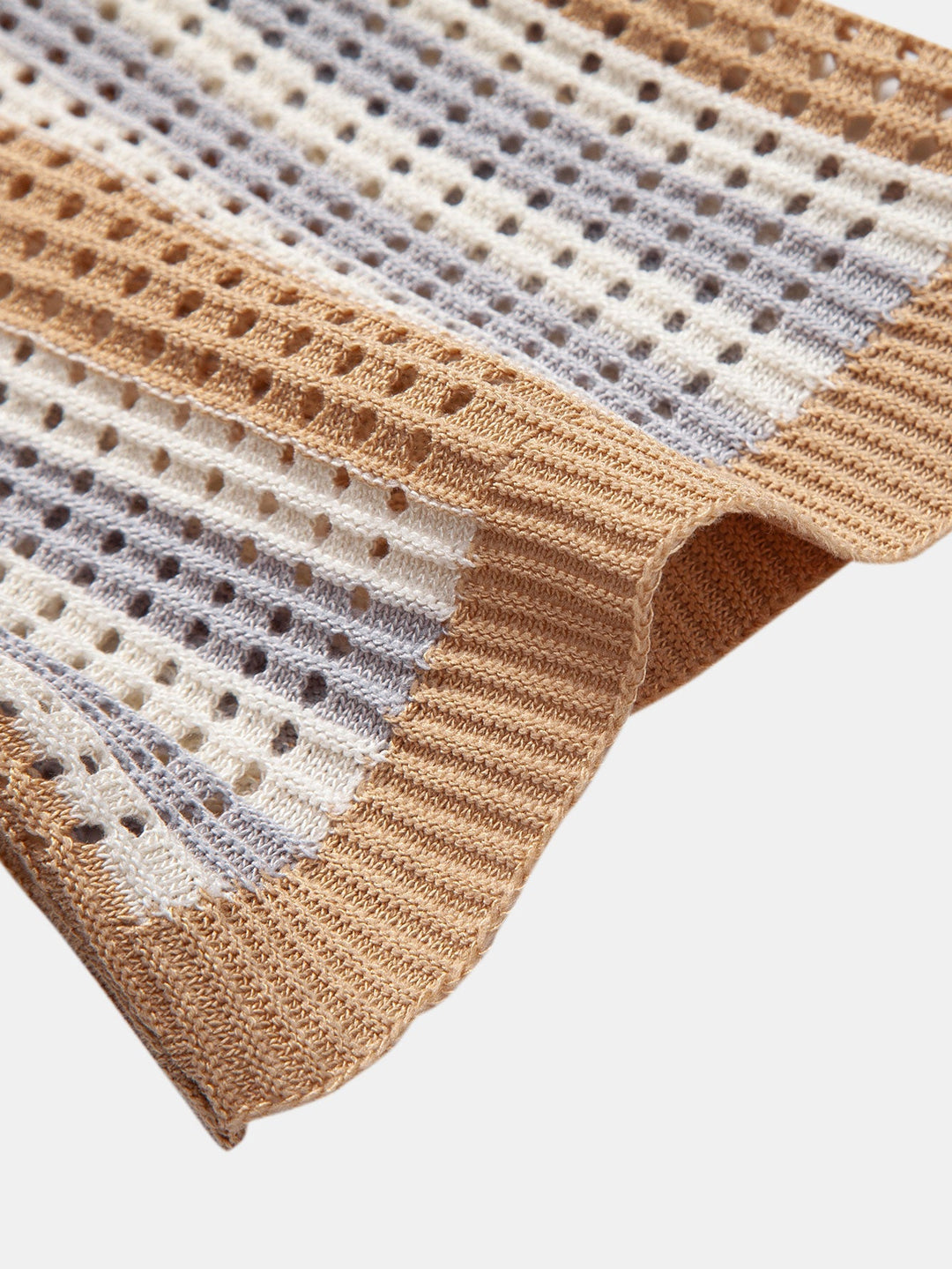 Chemise en crochet à œillets rayés