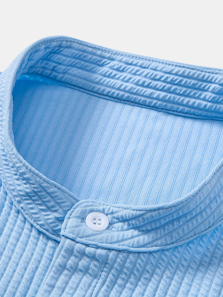 Chemise côtelée à col montant, coupe muscle, manches longues