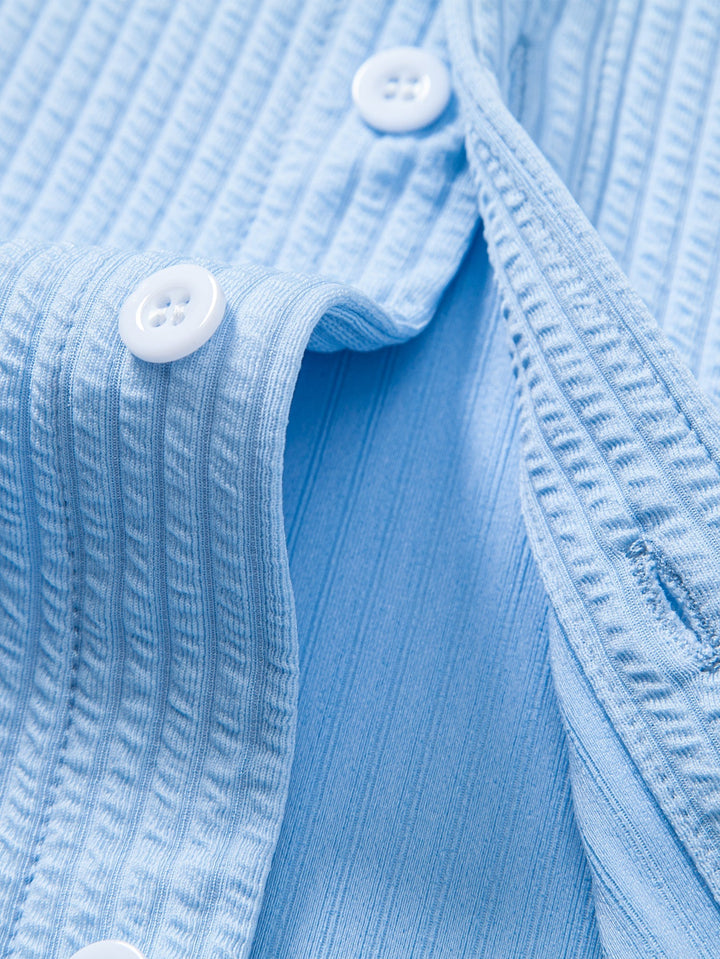 Chemise côtelée à col montant, coupe muscle, manches longues